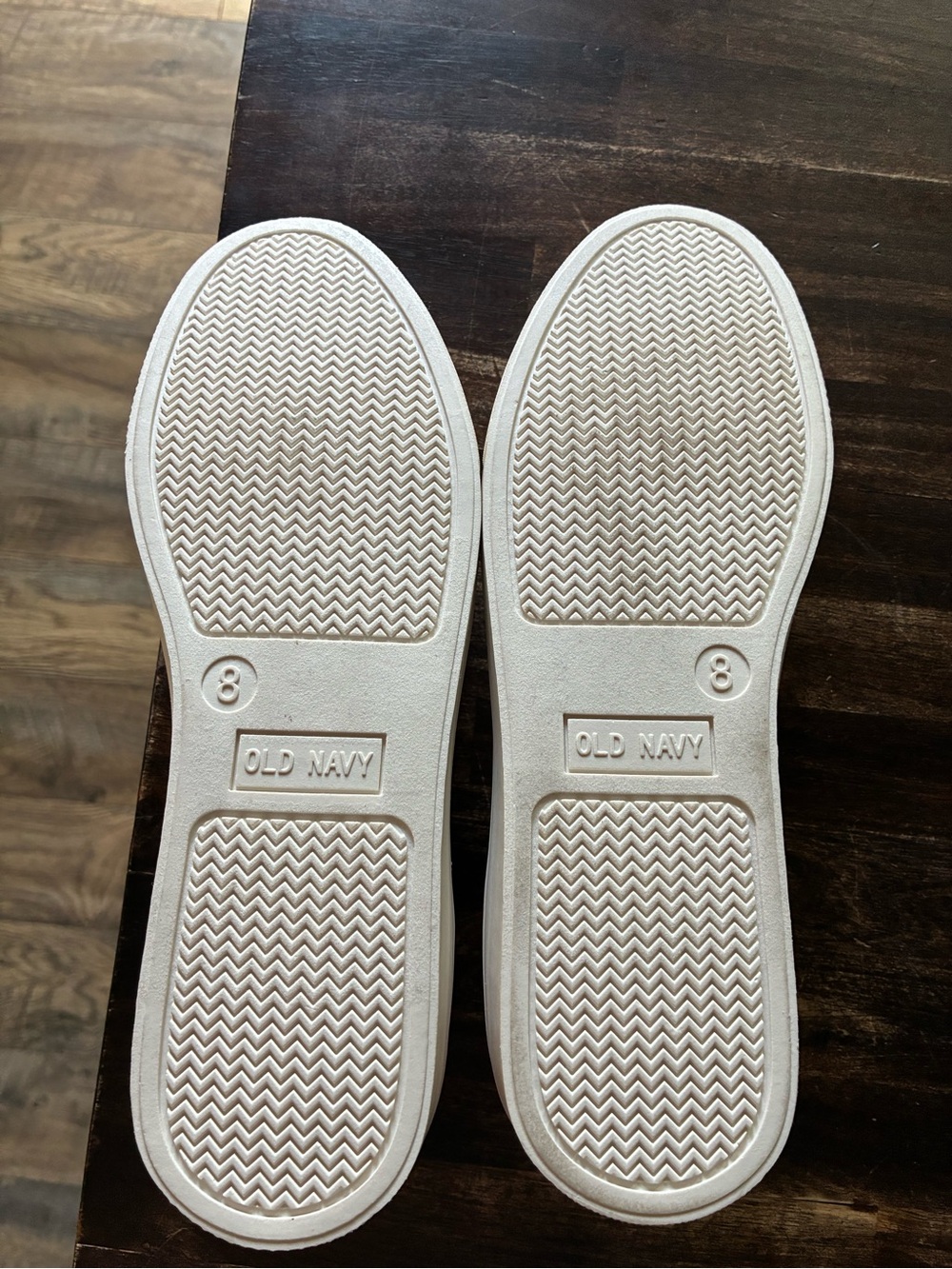 Old Navy Women’s Slip-On - Picture 3 of 3